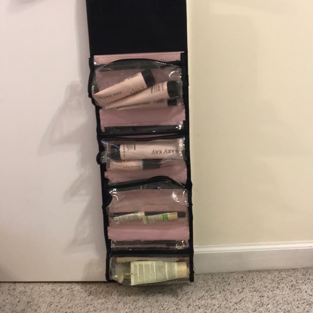 Mary Kay Hanging Roll Bag